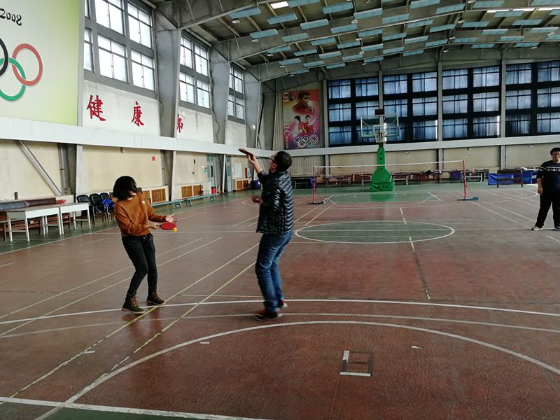 同学们积极参与小游戏